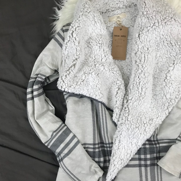 Thread & supply Sherpa monarch Cardigan sweater - Picture 3 of 8